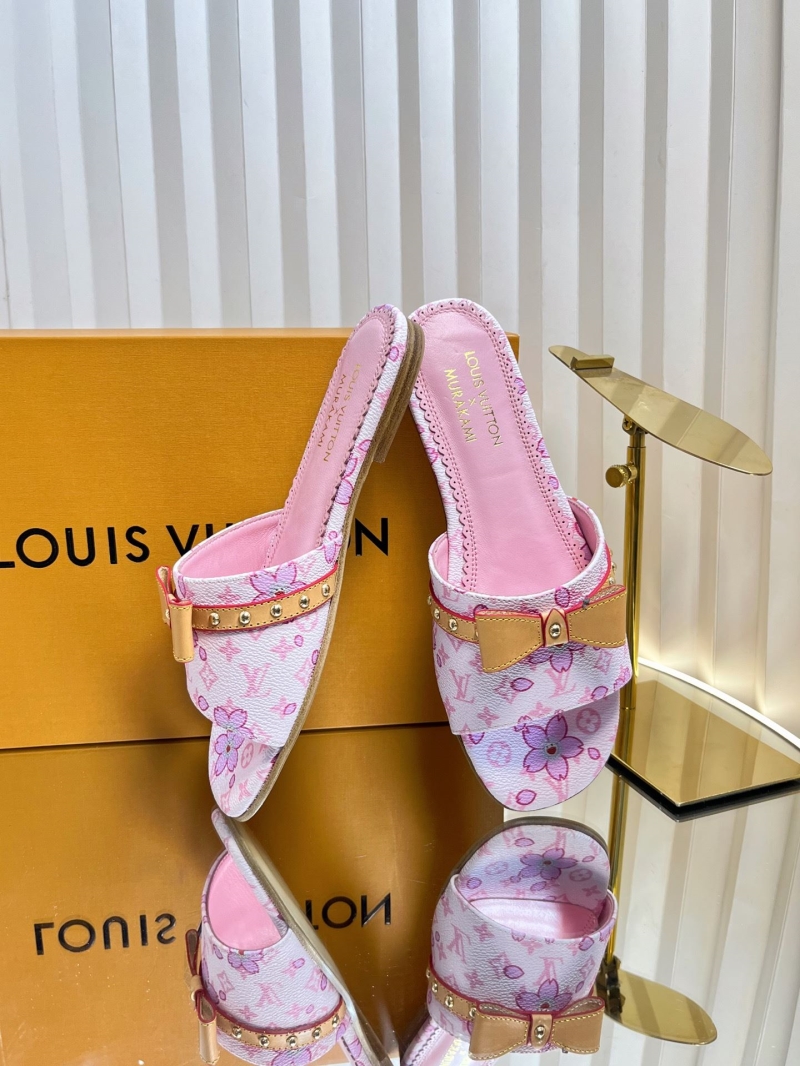 l0vis Vvtt0n slippers